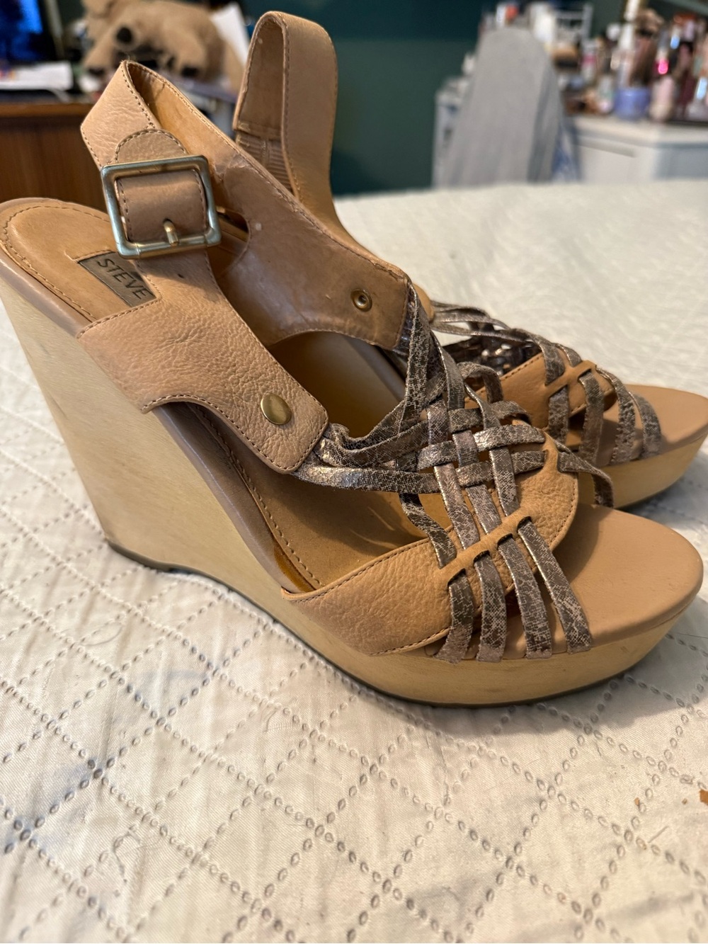 Steve Madden Tan Wedge Sandals with Braided Straps Y2K from the early 2000’s